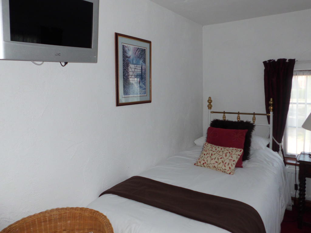 The Elms Bed & Breakfast East Harling Room photo