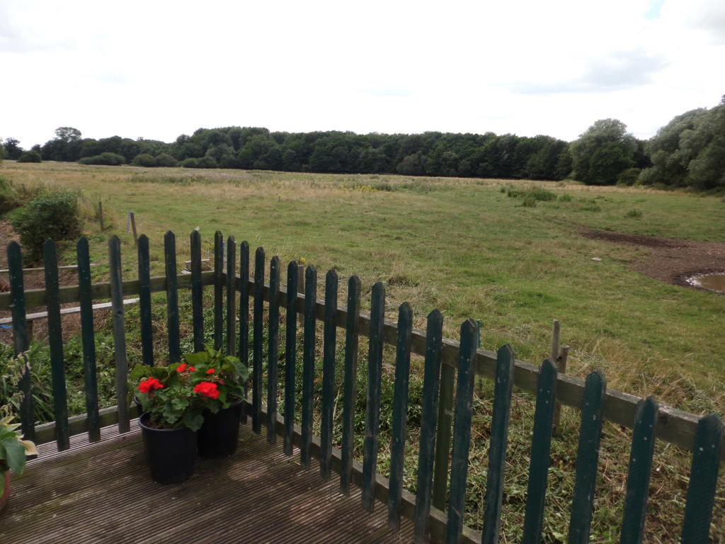 The Elms Bed & Breakfast East Harling Exterior photo